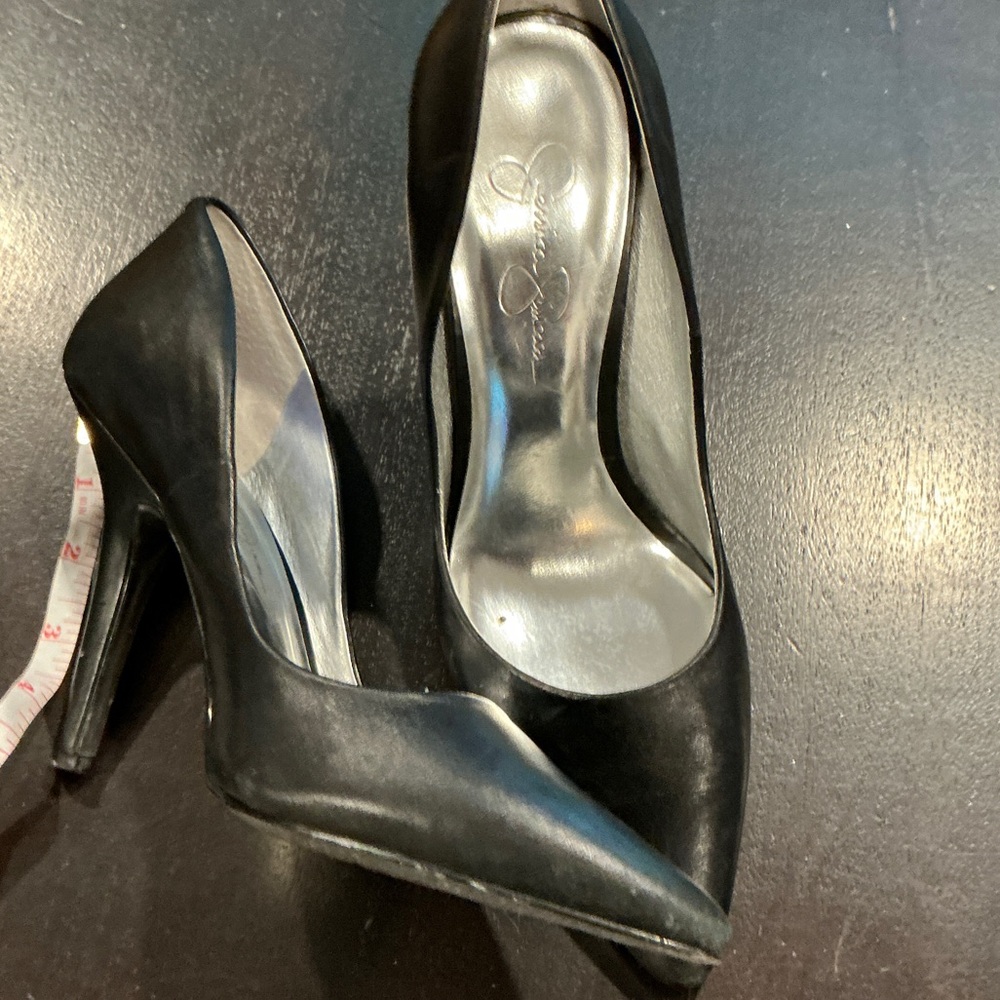 Jessica Simpson Elegant Black Heels